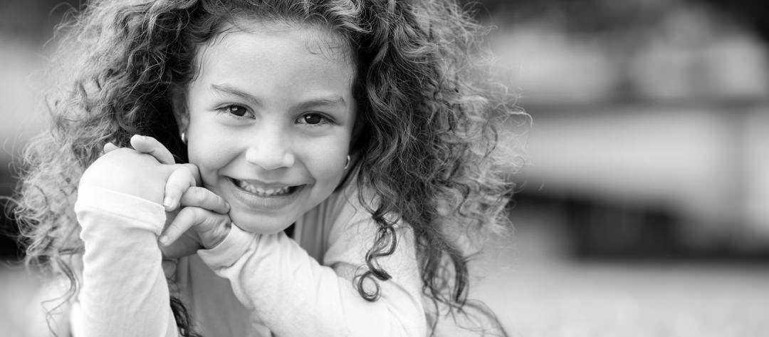 Jeune fille souriante